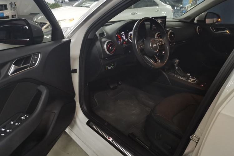 Used Audi A3 2018 30th Anniversary Edition Sportback 35 TFSI Fashion Model
