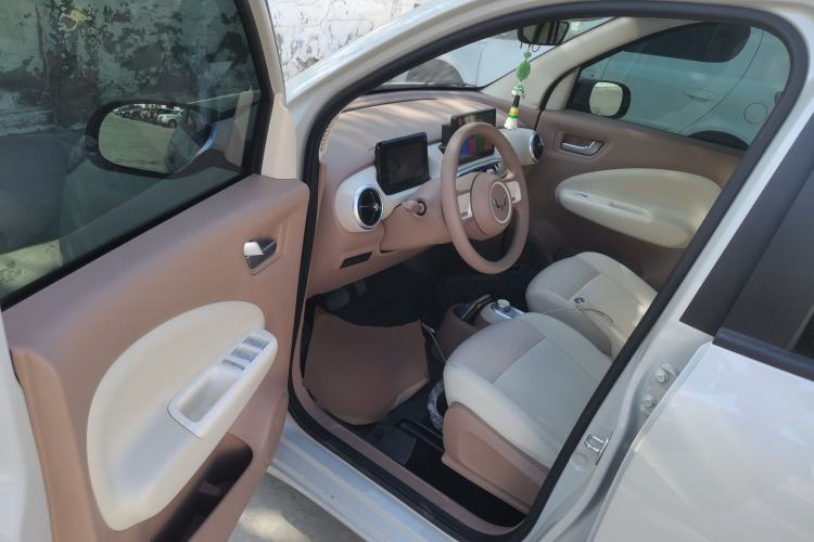 Used Wuling Hongguang MINIEV 2025 Four-Door Version Advanced Edition Driver Seat