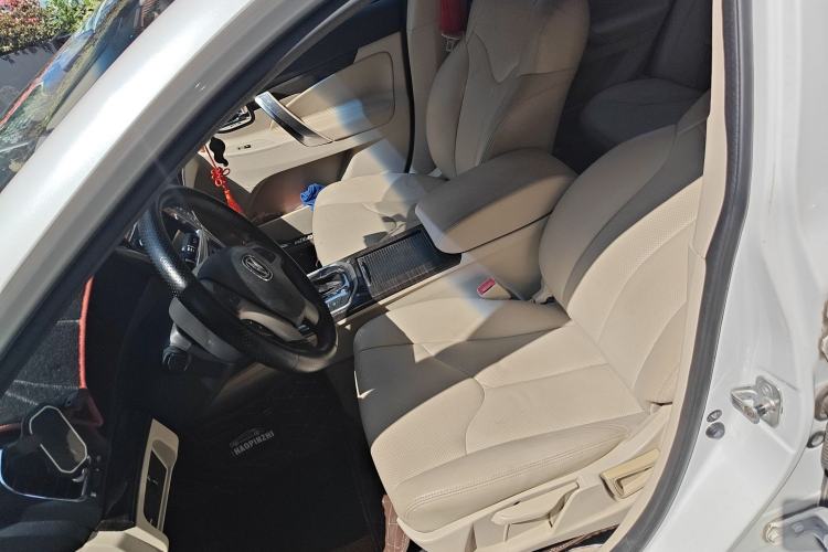 Used CHANGAN Raeton 2014 1.8T Automatic Elite Anniversary Edition China IV Standard