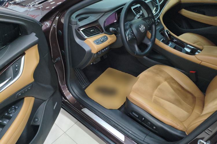 Used Buick LaCrosse 2018 28T Luxury Model
