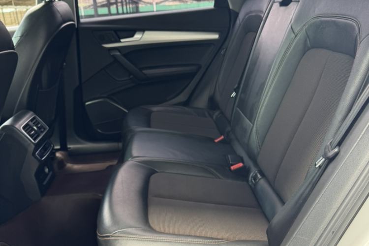 Used Audi Q5L 2018 40 TFSI Prestige Fashion Edition China V Interior 6