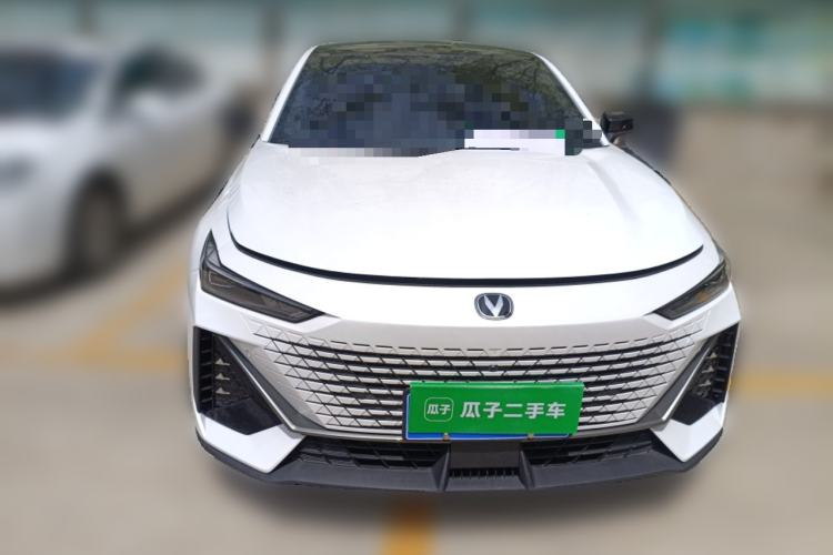 Used CHANGAN UNI-V 2025 1.5T 500Bar High-Energy Version Front