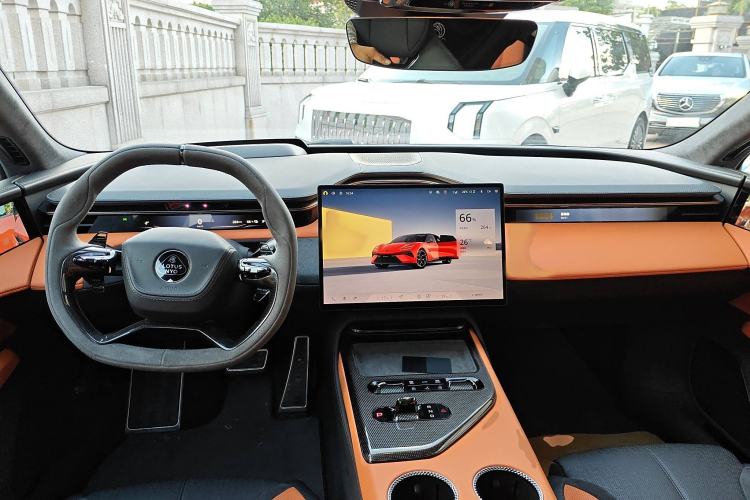 Used Lotus EMEYA 2024 EMEYA R+
