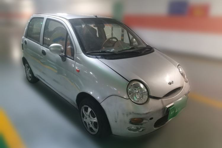 Used Chery QQ3 2012 Fashion Edition 1.0L Manual Champion Version Front Right 45 Deg