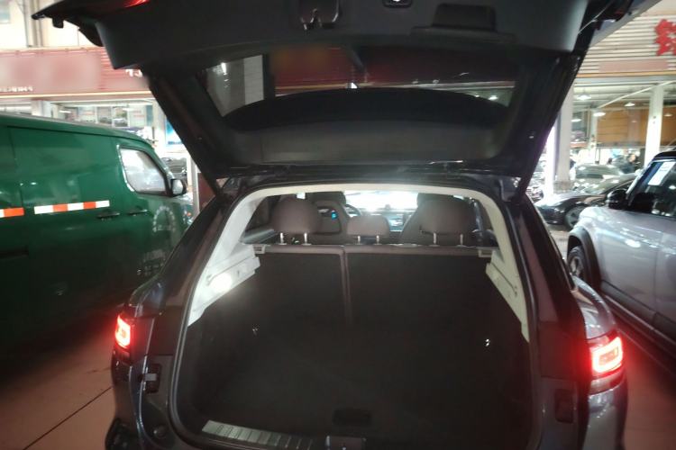 Used Leapmotor C11 2023 Pure Electric 580 All-Wheel-Drive Performance Edition Trunk