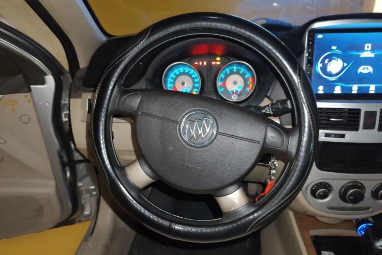 Used Buick Excelle 2015 1.5L Automatic Classic Model
