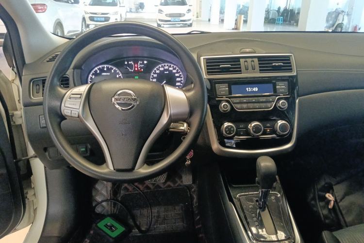 Used Nissan Tiida 2016 1.6L CVT Cool Dynamic Edition Steering Wheel