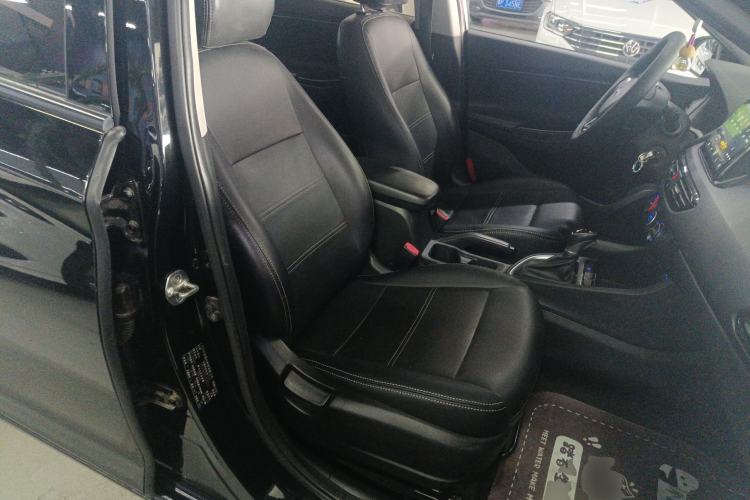 Used Hyundai Celesta 2020 1.6L Automatic GL Enjoyable Edition Right Front Seat