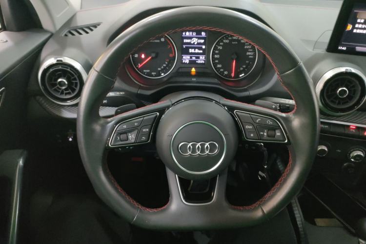 Used Audi Q2L 2022 35 TFSI Progressive Dynamic Edition Steering Wheel