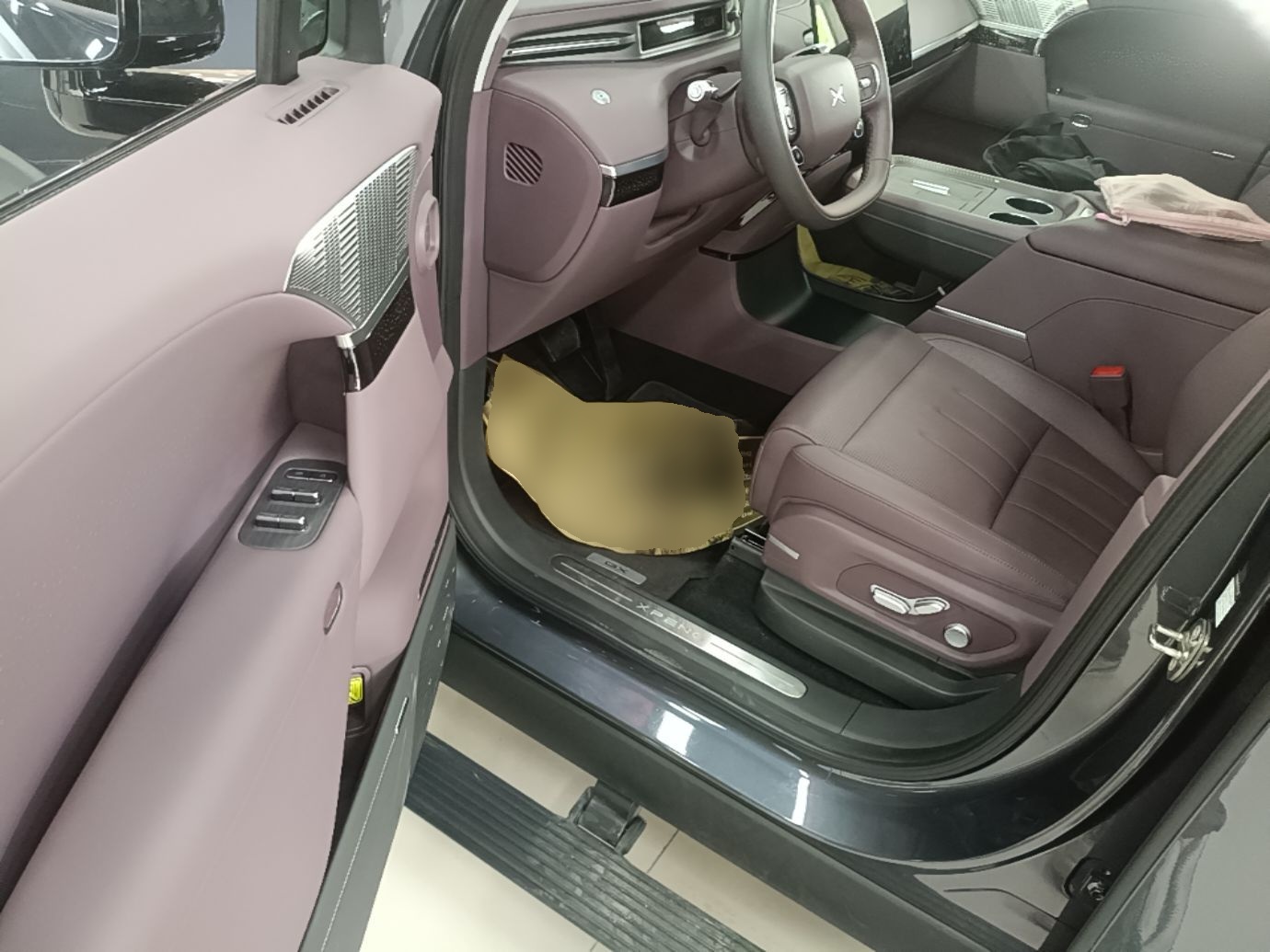 XPeng GX 2026 Model, Range-Extended 1585 Four-Wheel-Drive Flagship Edition — снимка 18