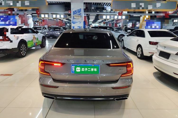 Used Volvo S60 2022 B4 Zhiyi Luxury Edition
