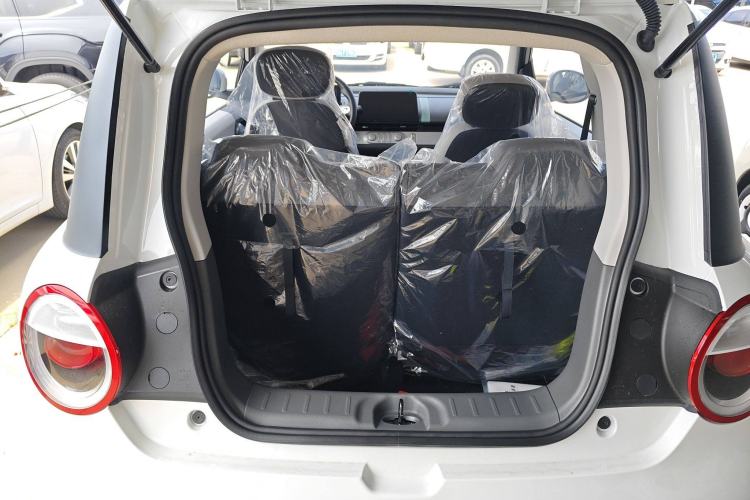 Used CHANGAN Lumin 2025 205 km Xiangqin Version Trunk