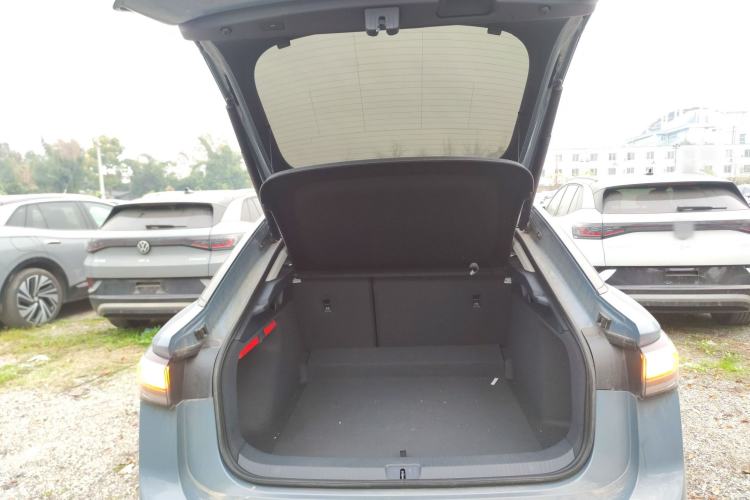 Used Volkswagen ID.7 VIZZION 2024 AIR model
