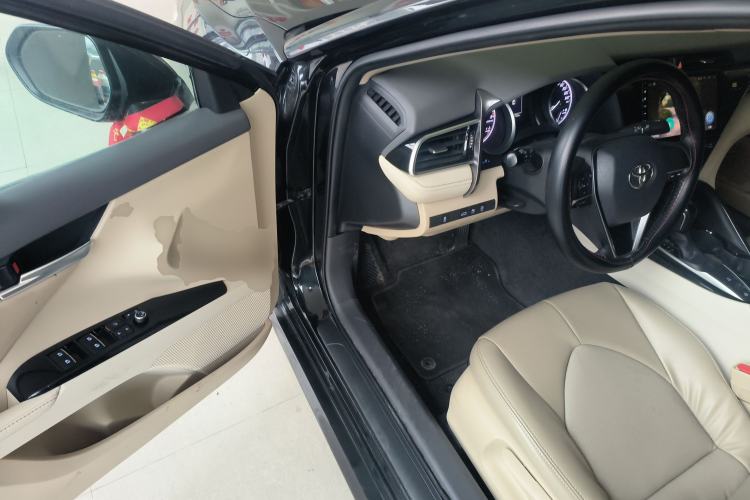 Used Toyota Camry 2018 2.0E Elite Edition Driver Seat