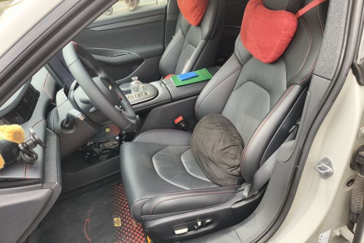 Used Xiaomi Auto SU7 2024 Rear-Drive Ultra-Long Range Advanced Pro-Level Intelligent Driving Version Left Front Seat