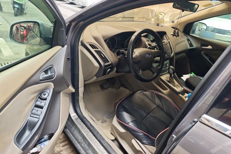 Used Ford Focus 2012 Sedan 1.6L Automatic Comfort Model
