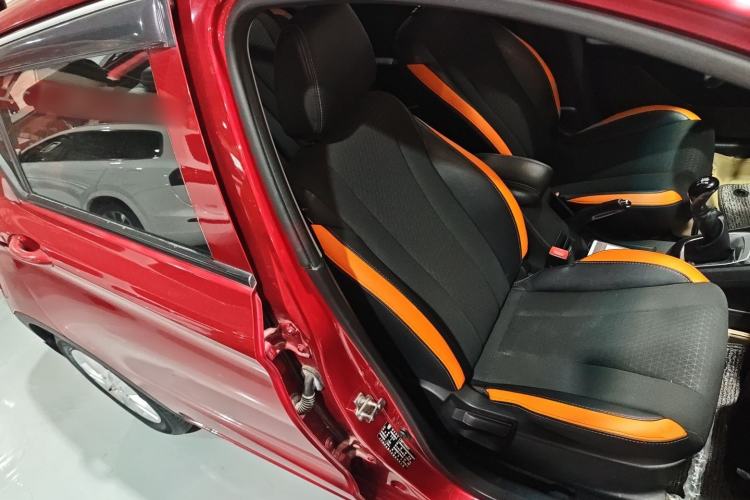 Used Baojun 310 2016 1.2L Manual Fashionable Edition