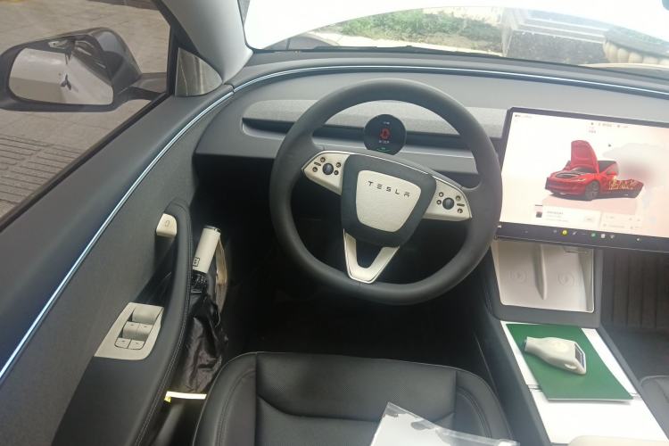 Used Tesla Model 3 2025 Rear-Wheel-Drive Version Steering Wheel