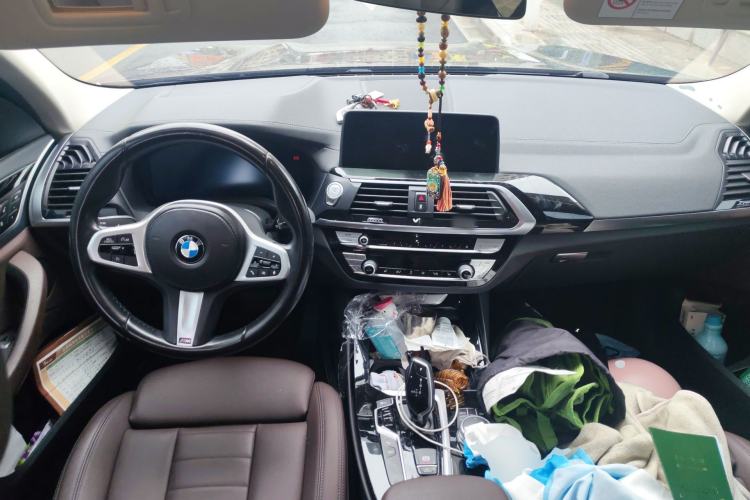 Used BMW X3 2021 xDrive25i M Sport Package Center Console