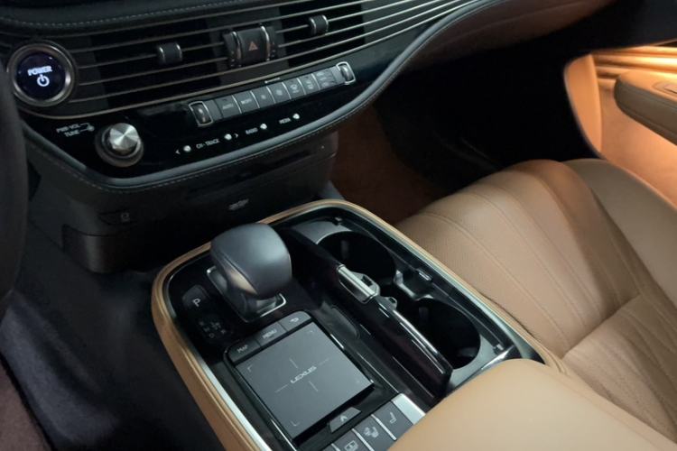 Used Lexus LS 2021 500h Luxury Edition
