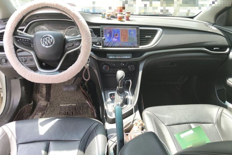 Used Buick Excelle GX 2018 18T Automatic Elite Model Center Console