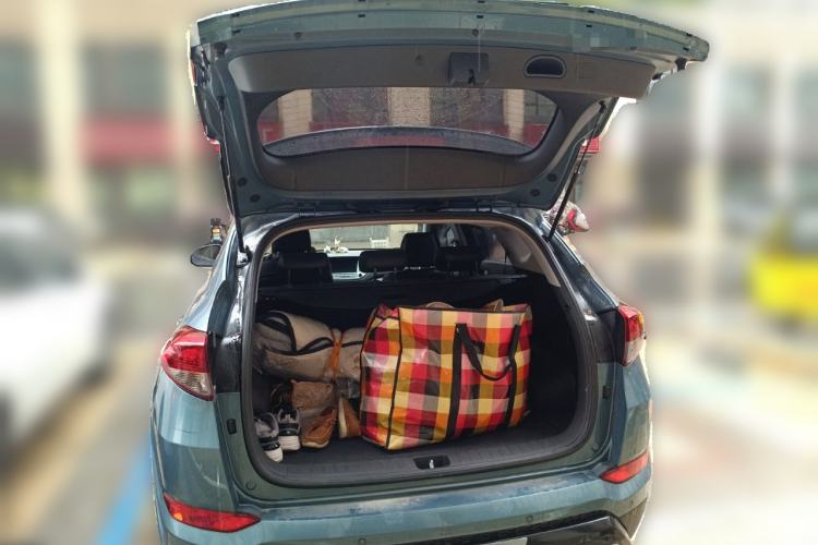 Used Hyundai Tucson 2015 1.6T Dual-Clutch Two-Wheel-Drive Smart Model Trunk