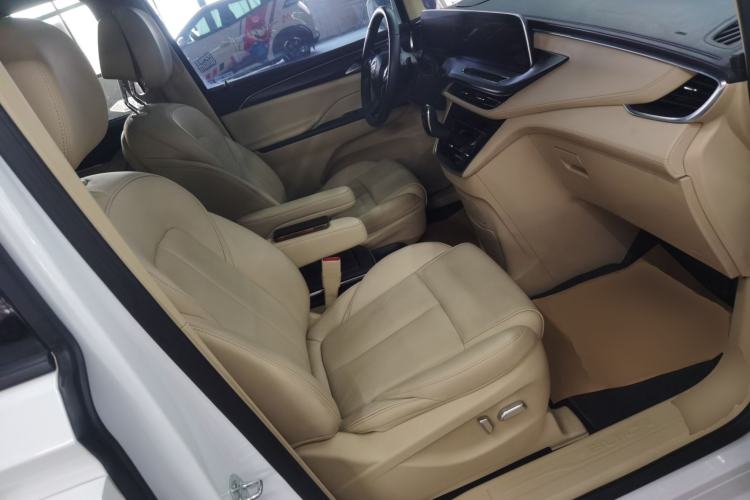 Used Buick GL8 2022 ES Landtrek 653T Luxury Edition