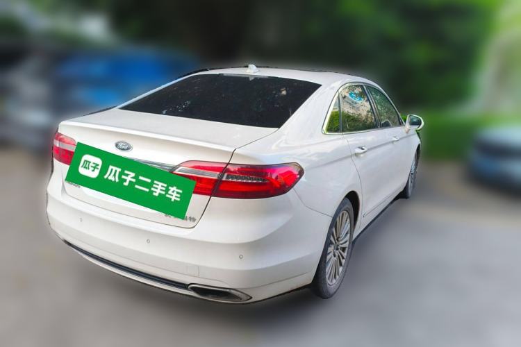 Used Ford Taurus 2017 EcoBoost 245 Luxury Model Rear Right 45 Deg