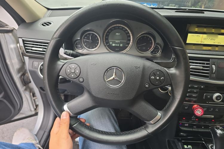 Used Mercedes-Benz E-Class 2011 E 260 L CGI Fashion Model
