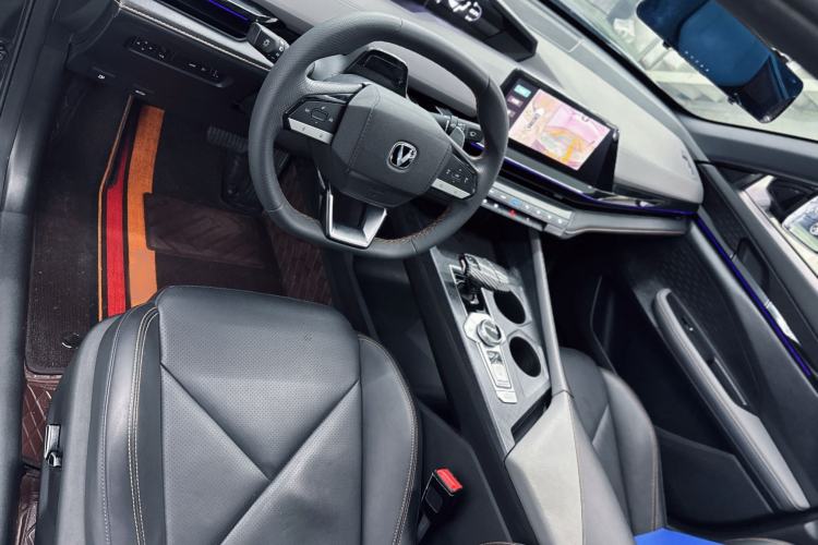 Used Changan UNI-V 2022 1.5T Prestige Version