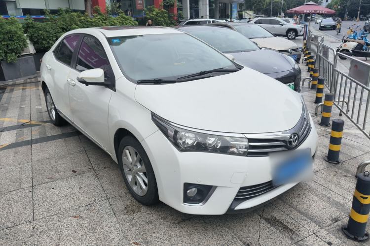 Used Toyota Corolla 2017 1.2T CVT GL-i Leather Edition Front Right 45 Deg