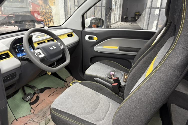 Used Chery QQ Ice Cream 2022 120km Conical Shape Lithium Iron Phosphate
