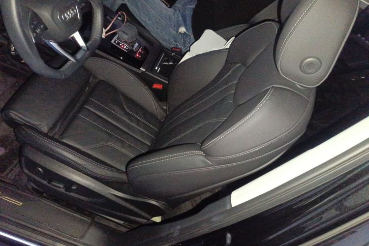 Used Audi Q5L 2022 40T Luxury Dynamic Model Left Front Seat