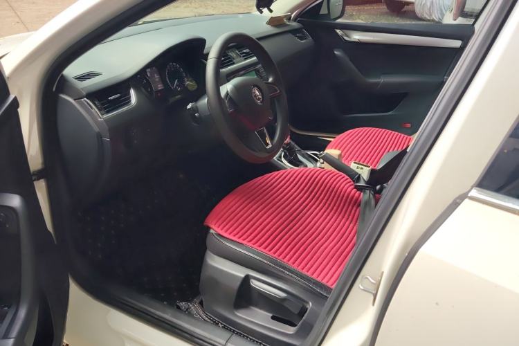 Used Skoda Octavia 2017 1.6L Automatic Chuanxing Edition
