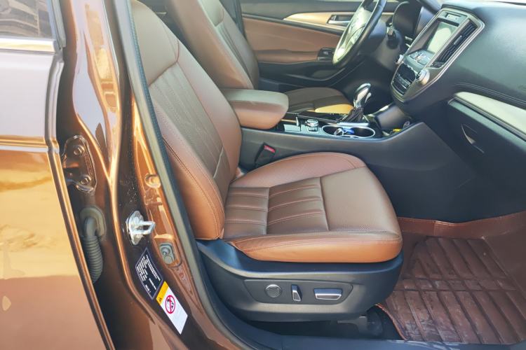 Used Changan CS95 2017 2.0T Two-Wheel Drive Zhituo Edition