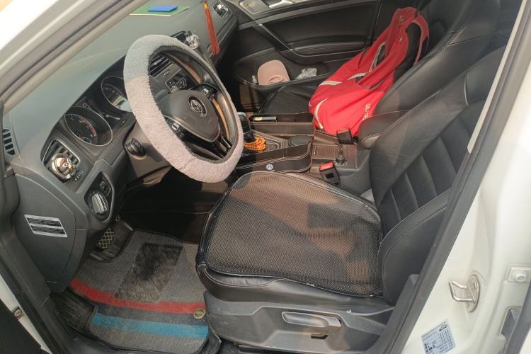 Used Volkswagen Golf 2016 230TSI Automatic Luxury Version
