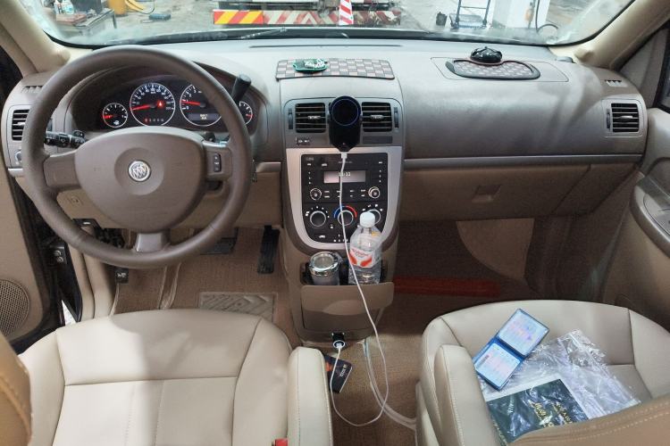 Used Buick GL8 2014 2.4L Classic Edition
