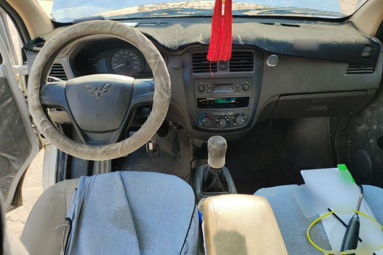 Used Wuling Rongguang S 
