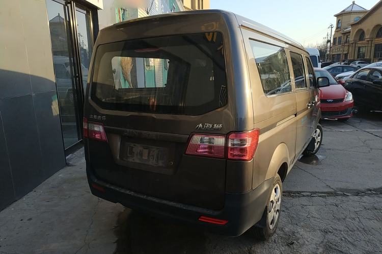 Used Jinbei Hiace X30 2020 1.5L Super-Comfortable Version China VI Standard SWC15M
