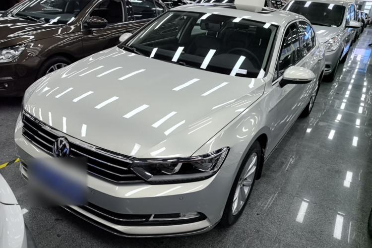 Used Volkswagen Magotan 2019 330TSI DSG Leading Edition China V Standard