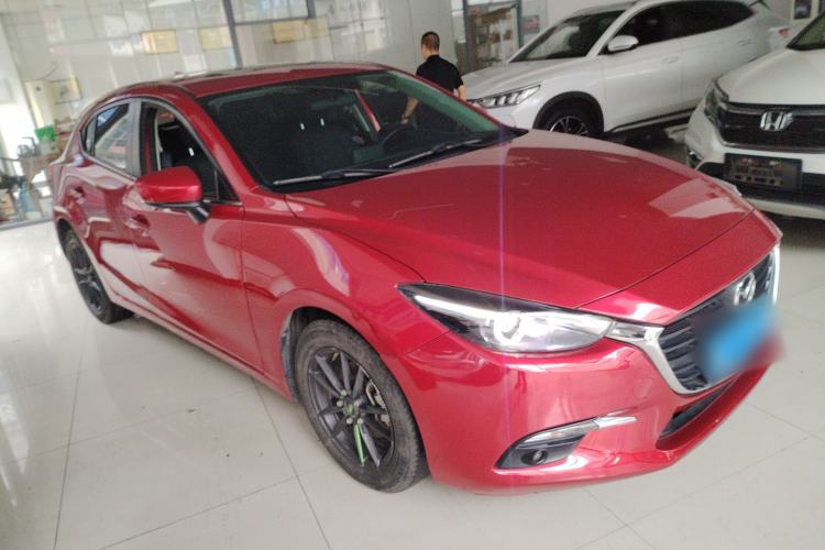 Used Mazda 3 Axela 2017 Hatchback 1.5L Automatic Luxury Model Emission Standard China V
