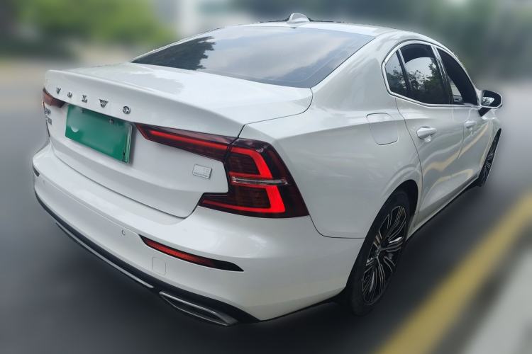 Used Volvo S60 New Energy 2021 T8 E-Drive Hybrid Four-Wheel Drive Smart Luxury Edition