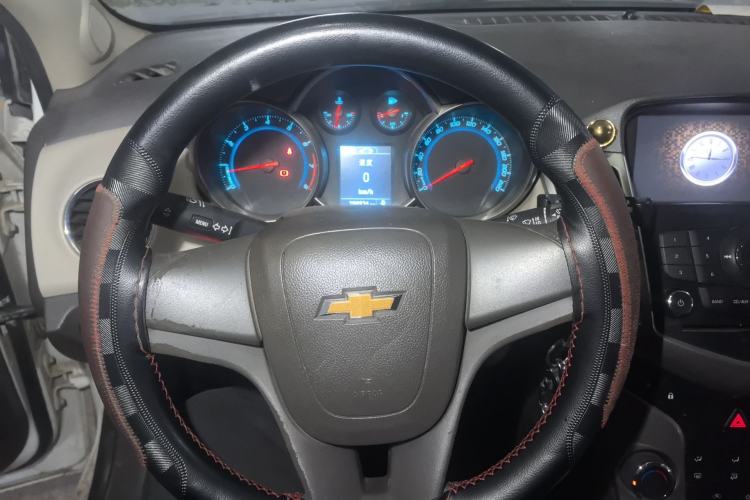 Used Chevrolet Cruze 2015 1.5L Classic SL MT
