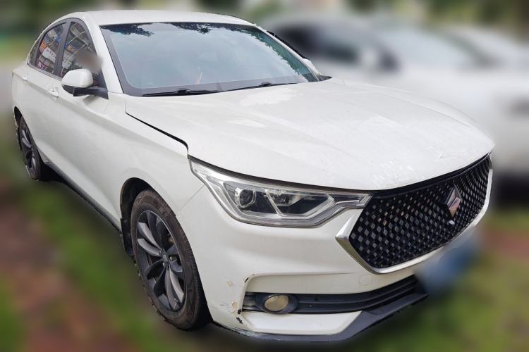 Used Baojun RC-6 2019 1.5T CVT 24-Hour Online Luxury Edition Front Right 45 Deg