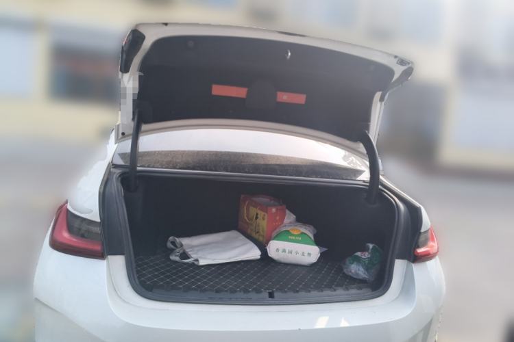 Used BMW i3 2024 eDrive 35 L
