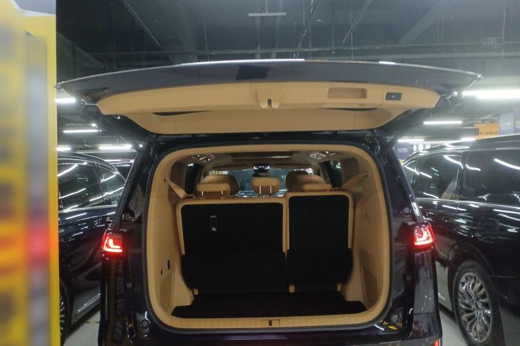 Used VOYAH Dream 2025 PHEV Four-Wheel-Drive Flagship Kunpeng Edition
