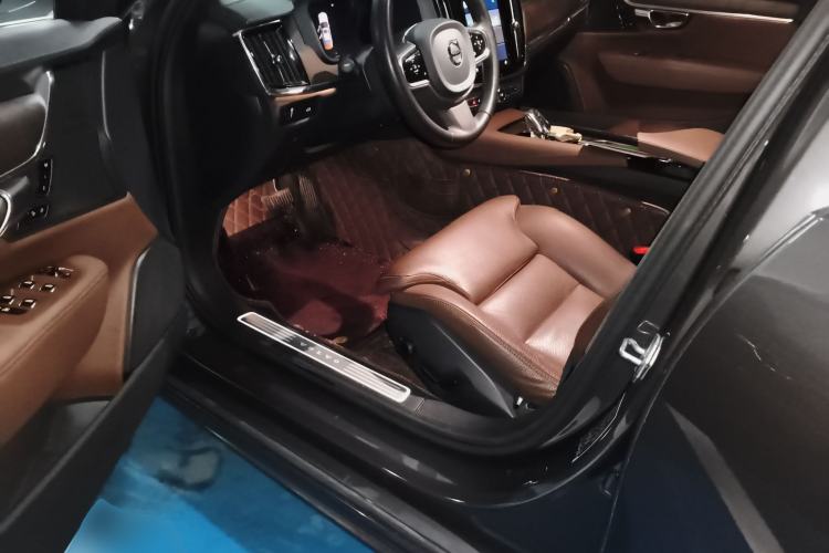 Used Volvo S90 2022 B5 Zhiyuan Luxury Edition