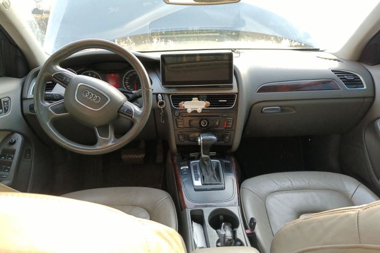 Used Audi A4L 2011 2.0 TFSI Comfort Model