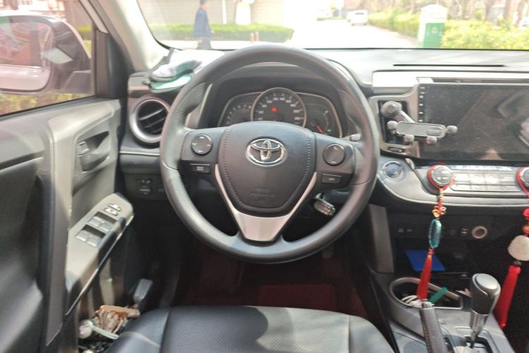 Used Toyota RAV4 2019 2.0L CVT Two-Wheel Drive Pioneer Edition China V Standard