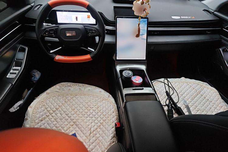 Used Geely Galaxy L6 2024 125km PLUS Dragon Edition
